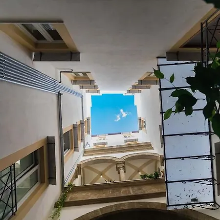 Luxury Bnb Queen Apartment Palermo
