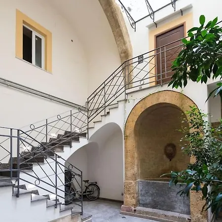 Luxury Bnb Queen Apartment